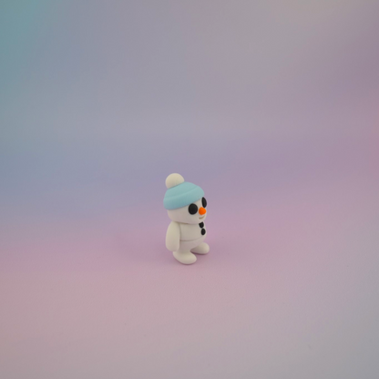 Teeny Tiny Snowman (with hat)