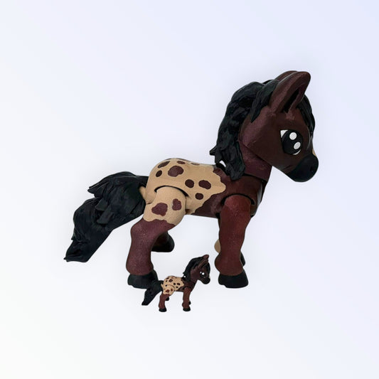 Limited Edition 3D-Printed Shimmery Horse